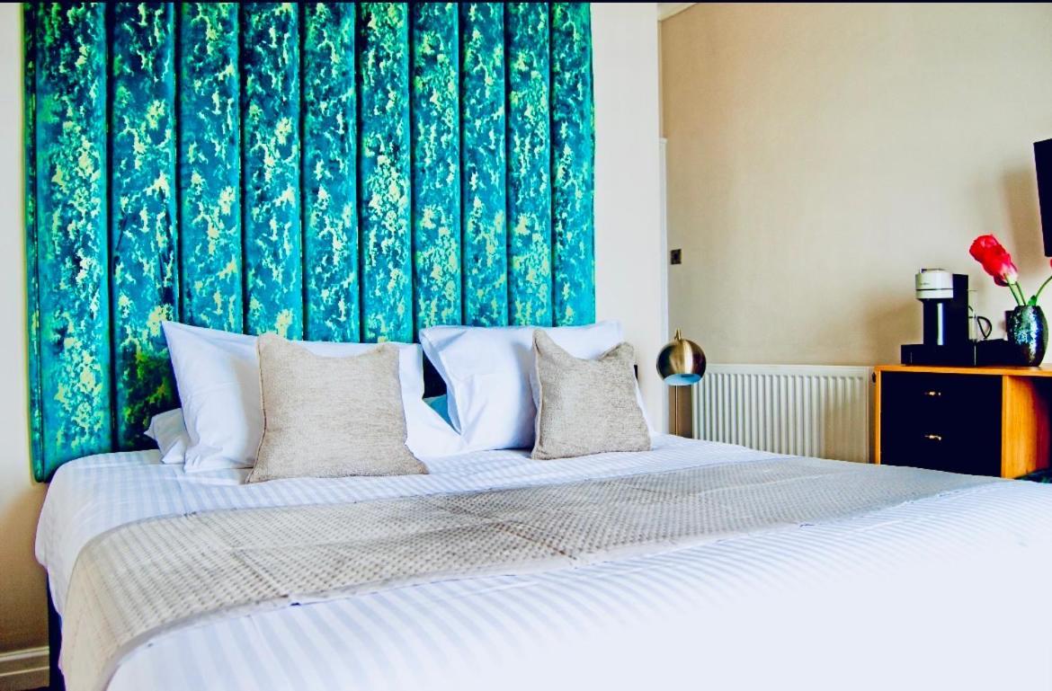 Hotel No5, Beachfront With Free Private Car Park Llandudno Bagian luar foto